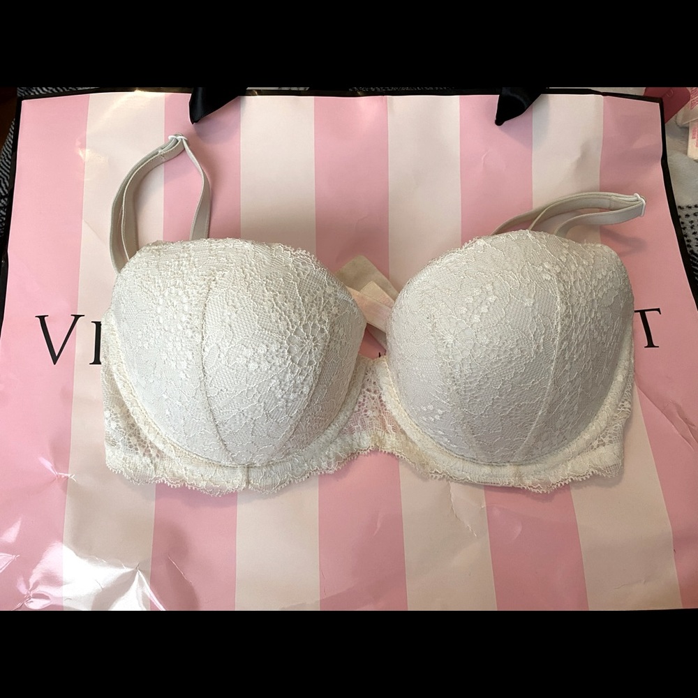 Victoria’s Secret PINK Date Push-up size 32 D